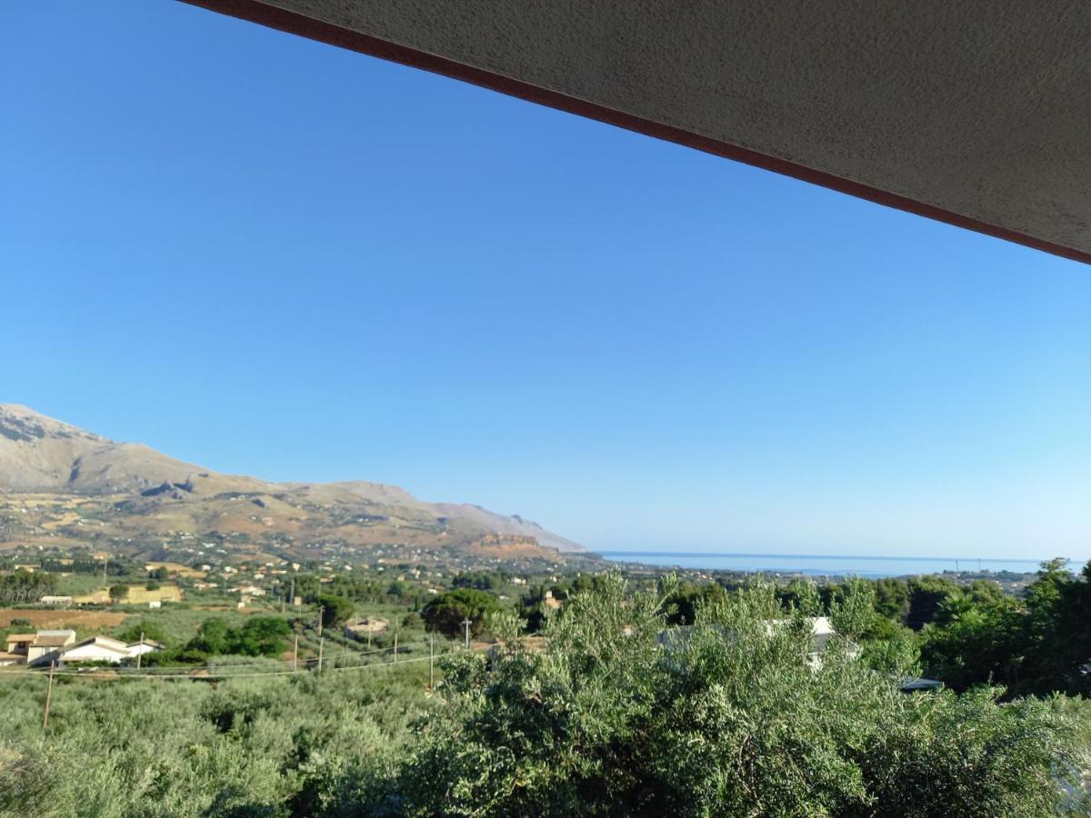 Bed and Breakfast Ibiscus à Castellammare del Golfo Extérieur photo